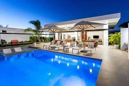 Top Recommended Private Vacation Villa With Pool, Beach Access, Resort Amenities - White Villas V9 Long Bay Turks And Caicos Islands