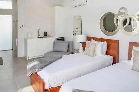 Top Recommended Private Vacation Villa With Pool, Beach Access, Resort Amenities - White Villas V9 Long Bay Turks And Caicos Islands