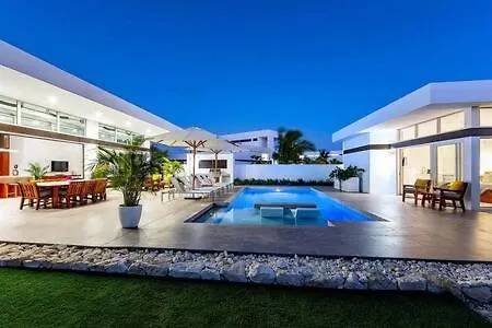 Top Recommended Private Vacation Villa With Pool, Beach Access, Resort Amenities - White Villas V9 location